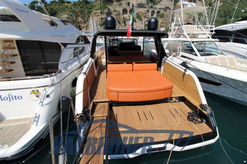 Cranchi A46 Luxury Tender