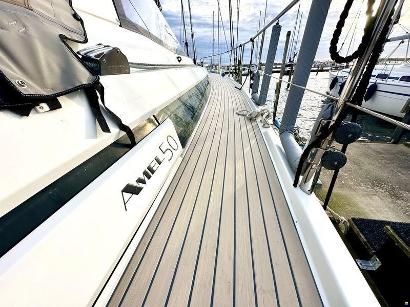 Amel 50