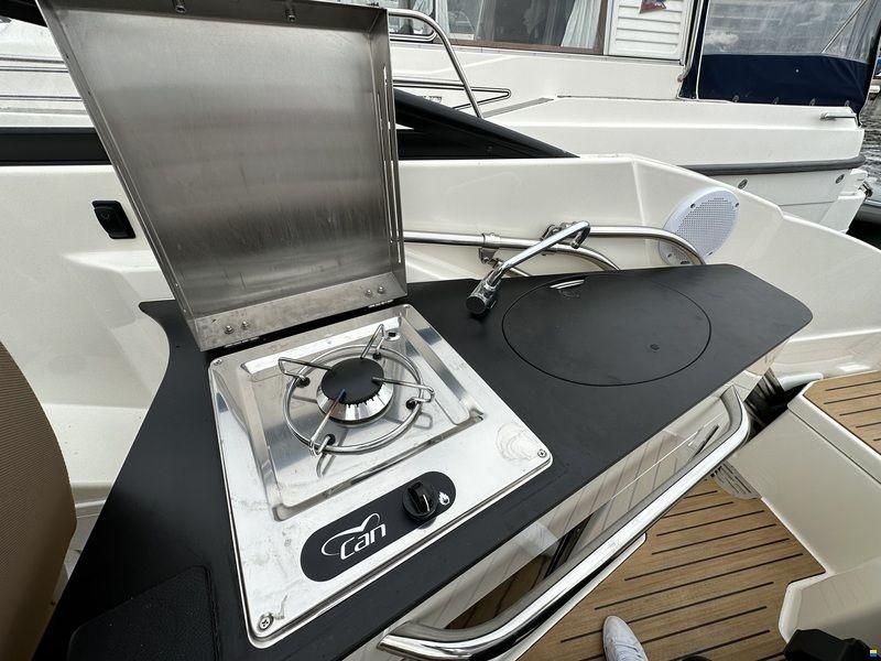 Quicksilver 805
