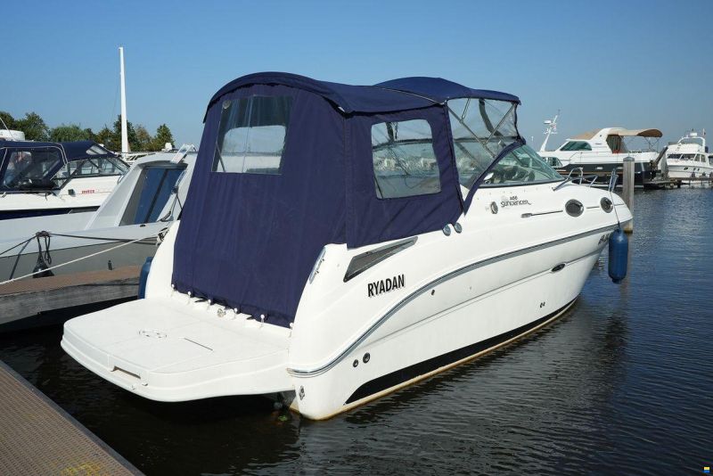 Sea Ray 255 Sundancer