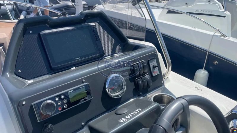 Quicksilver Activ 755 Sun Deck