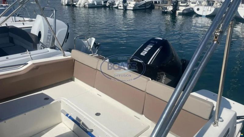 Quicksilver Activ 755 Sun Deck