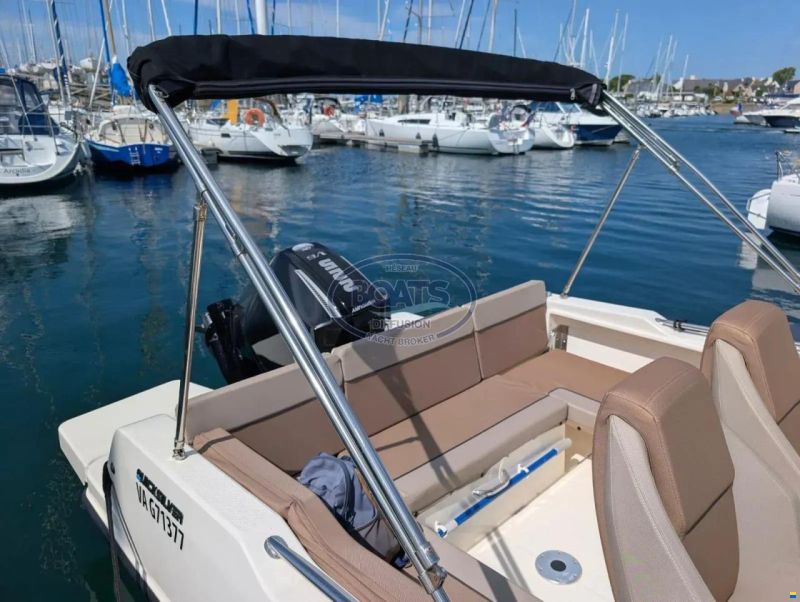 Quicksilver Activ 755 Sun Deck