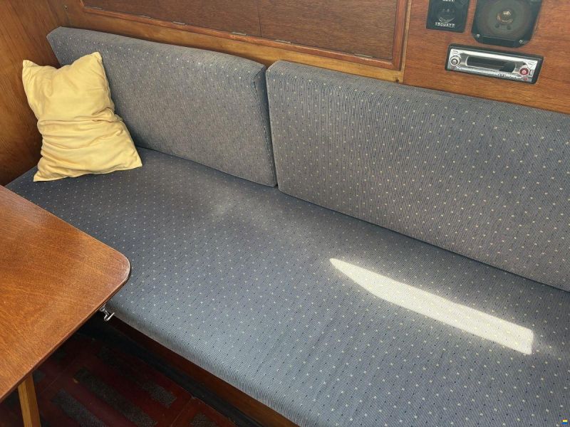 Contessa 28