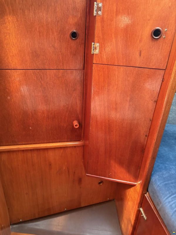Contessa 28