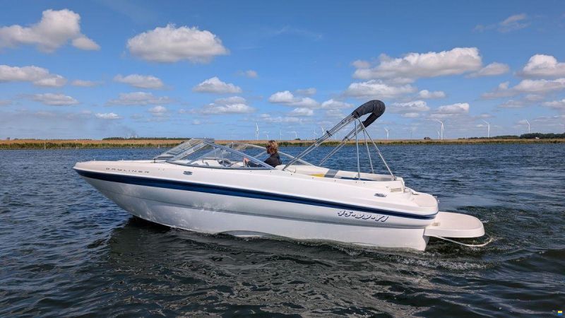 Bayliner 219 SD