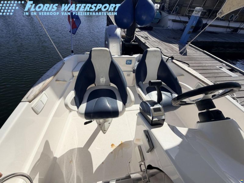 Quicksilver Activ 555