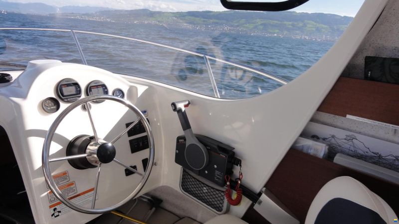 Quicksilver Pilothouse 640