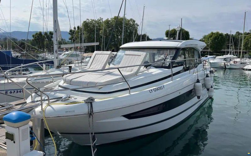 Jeanneau NC 37
