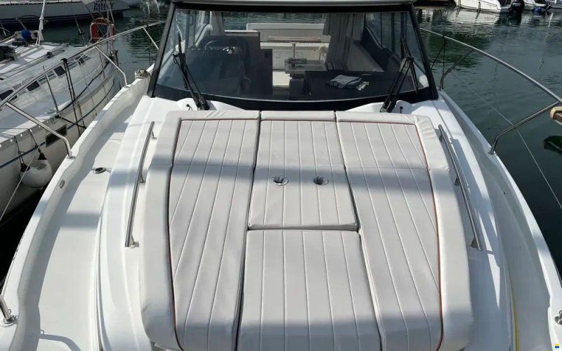Jeanneau NC 37