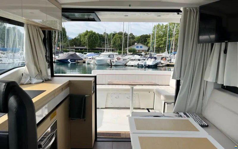 Jeanneau NC 37