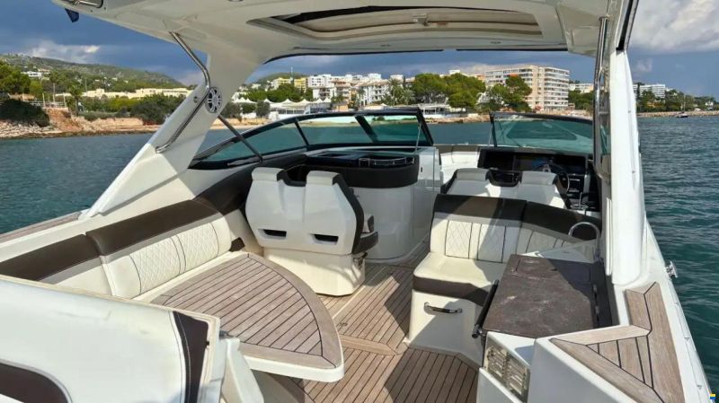 Sea Ray SLX 350