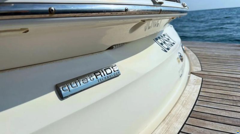 Sea Ray SLX 350