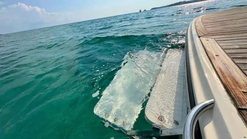 Sea Ray SLX 350