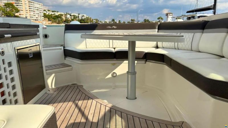 Sea Ray SLX 350