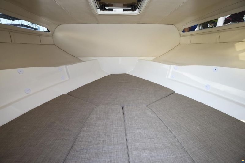 Bayliner VR5 CU