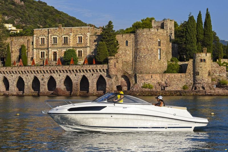Bayliner VR5 CU