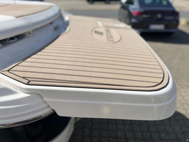 Four Winns H180 med 135 hk Volvo Penta 135 hk 3,0L
