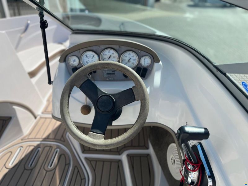 Four Winns H180 med 135 hk Volvo Penta 135 hk 3,0L