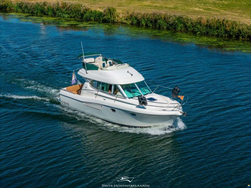 Jeanneau Merry Fisher 9.25 Flybridge
