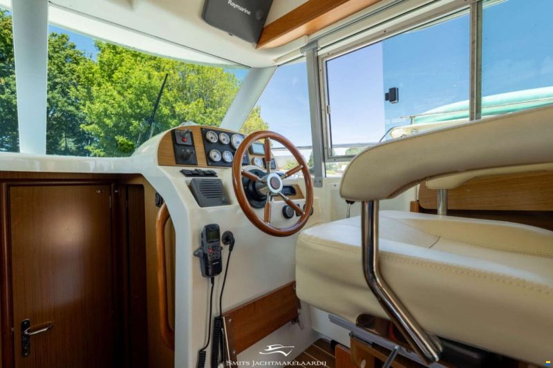 Jeanneau Merry Fisher 9.25 Flybridge