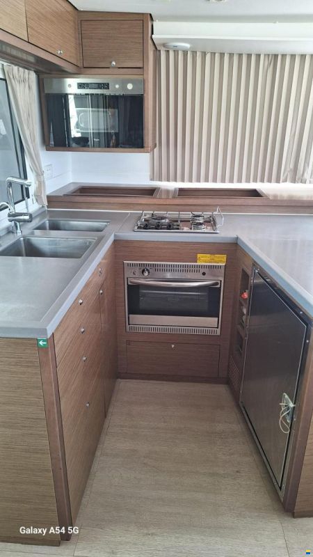 Lagoon 450 F