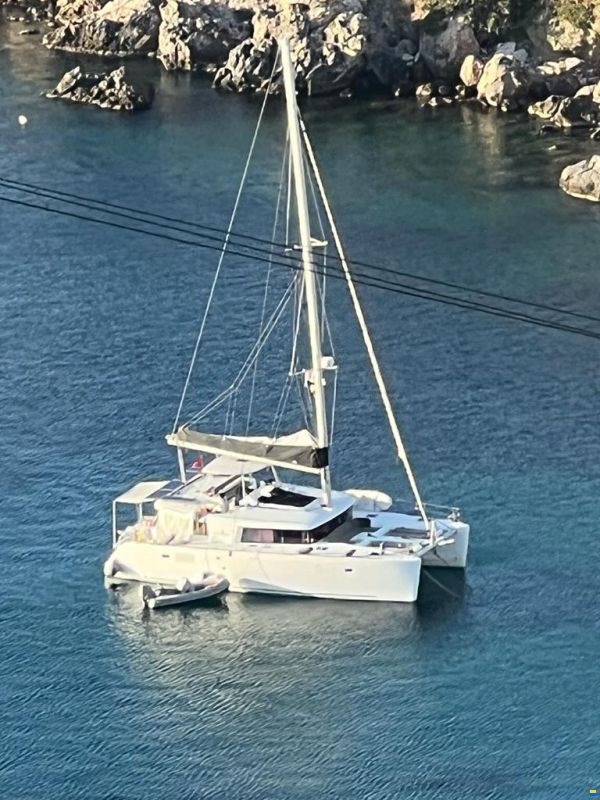 Lagoon 450 F