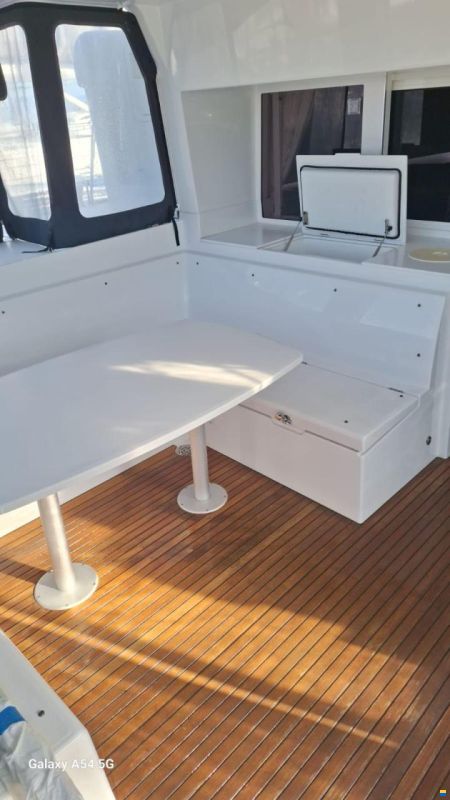 Lagoon 450 F