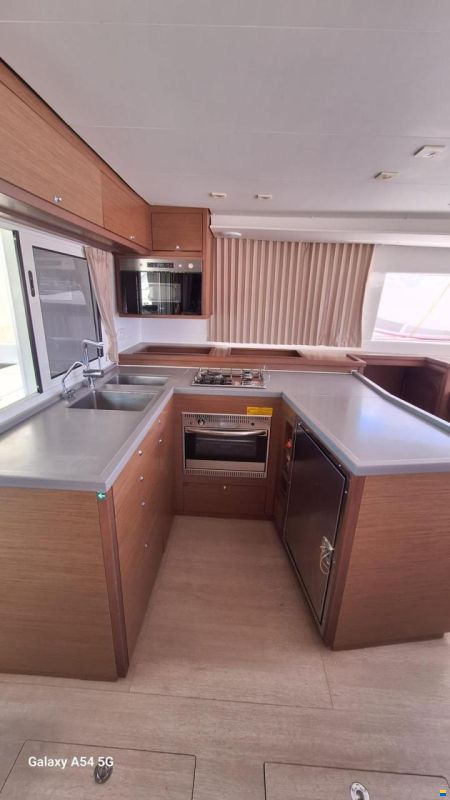 Lagoon 450 F
