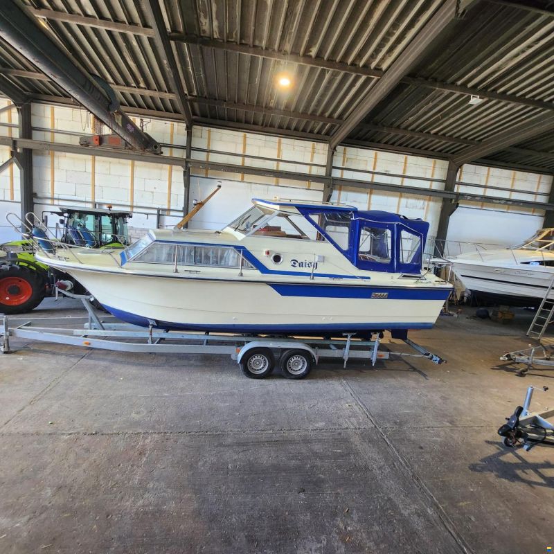 Marco Yachts 810 AK