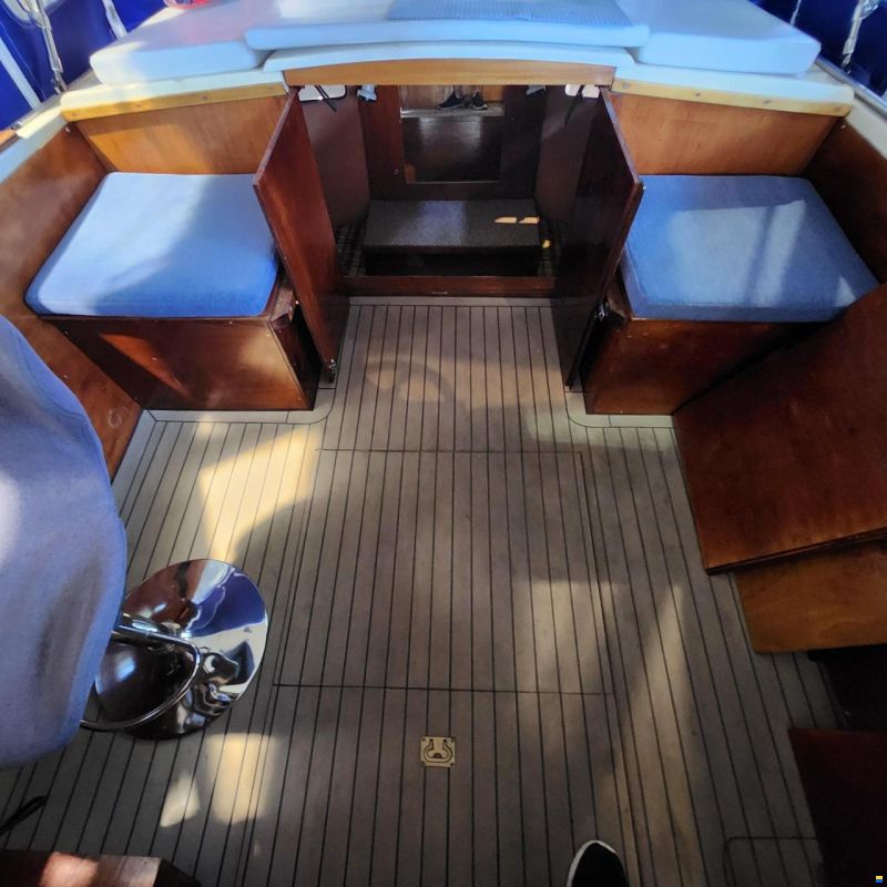 Marco Yachts 810 AK
