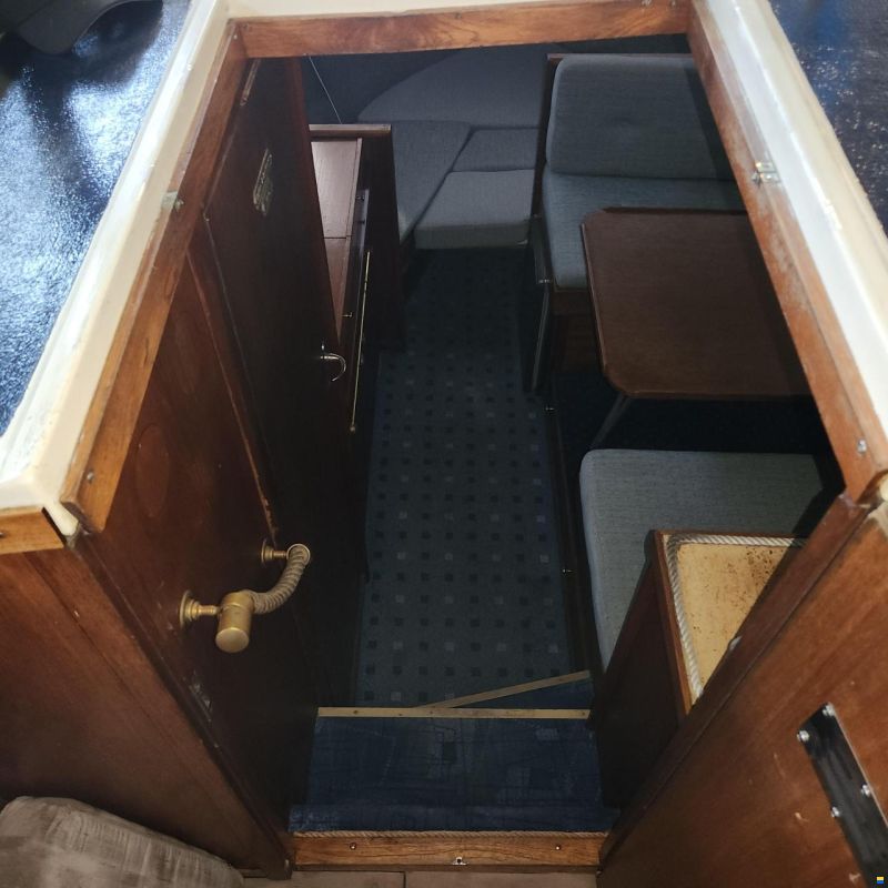 Marco Yachts 810 AK