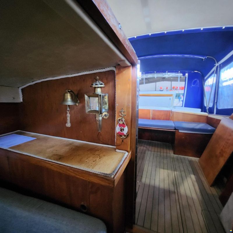Marco Yachts 810 AK