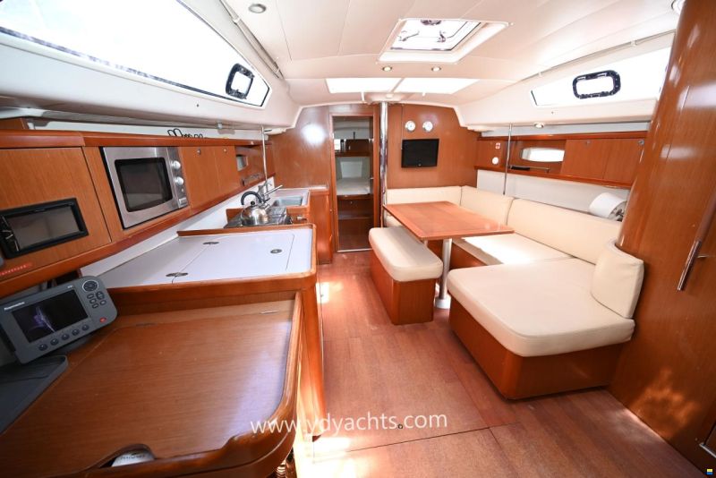 Beneteau Oceanis 40