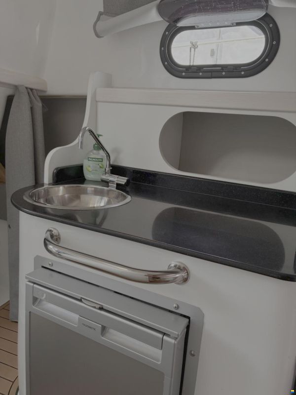 Saver 690 Cabin