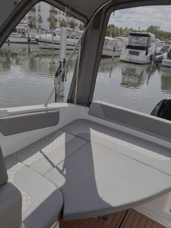 Saver 690 Cabin
