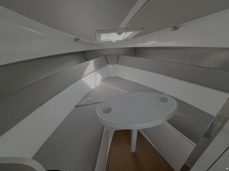 Saver 690 Cabin
