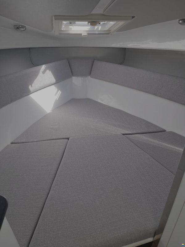 Saver 690 Cabin