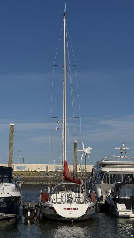 Alubat Ovni 35