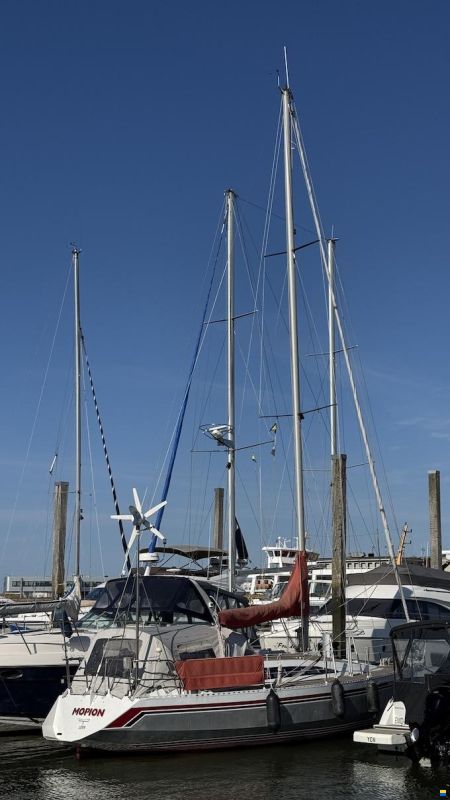 Alubat Ovni 35