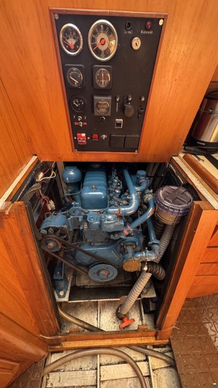 Alubat Ovni 35