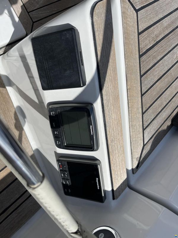 Grand Soleil 38