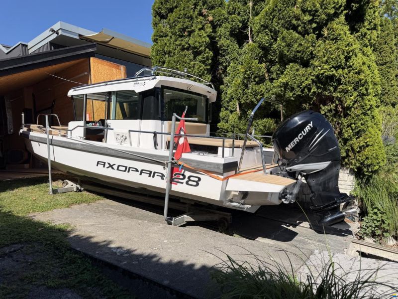 Axopar 28 Cabin / AC
