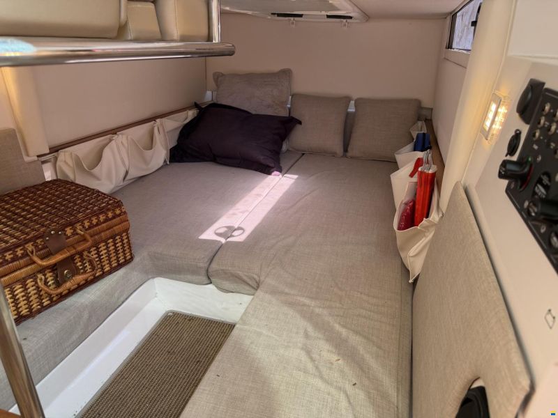 Axopar 28 Cabin / AC