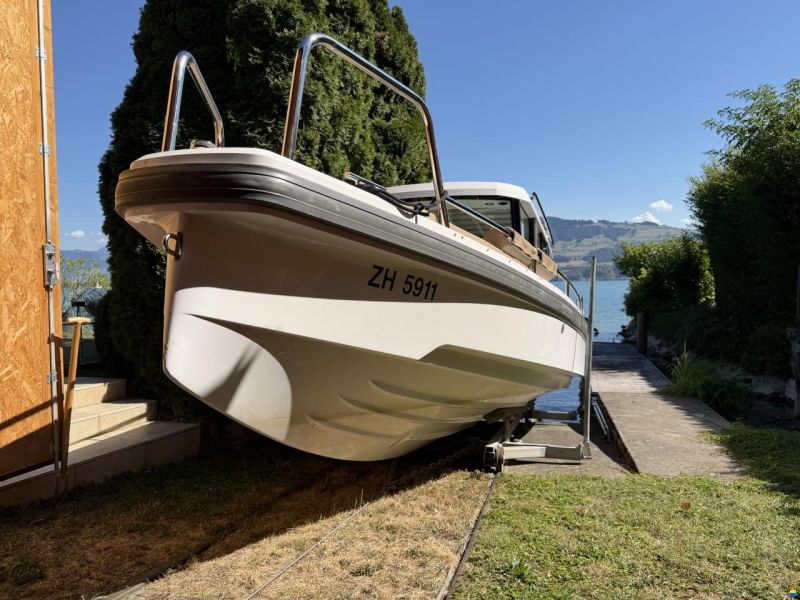 Axopar 28 Cabin / AC