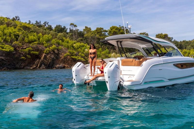 Jeanneau TH38