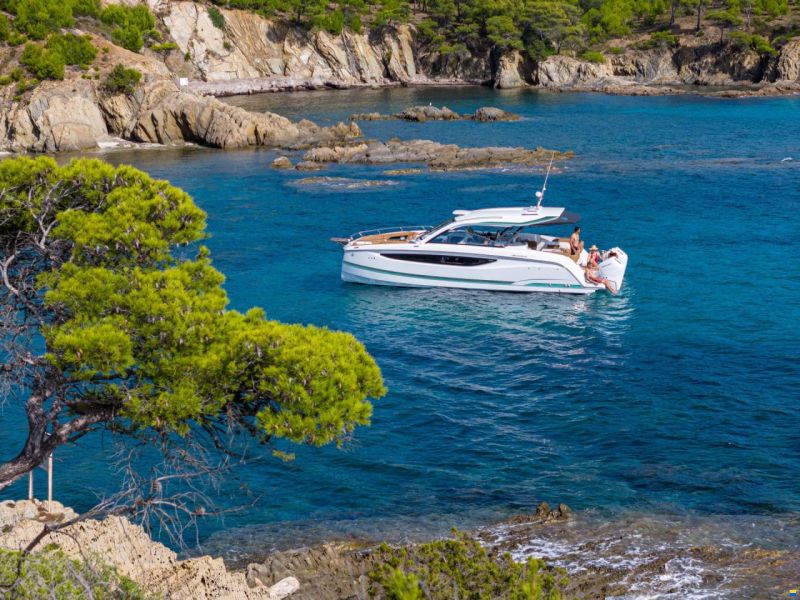 Jeanneau TH38