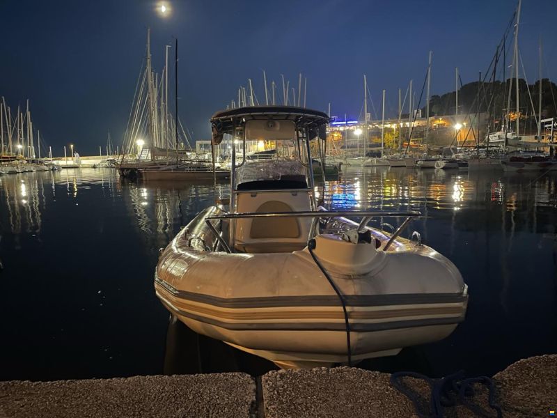 Zodiac 2009 Zodiac Medline IV 850 — Twin Yamaha