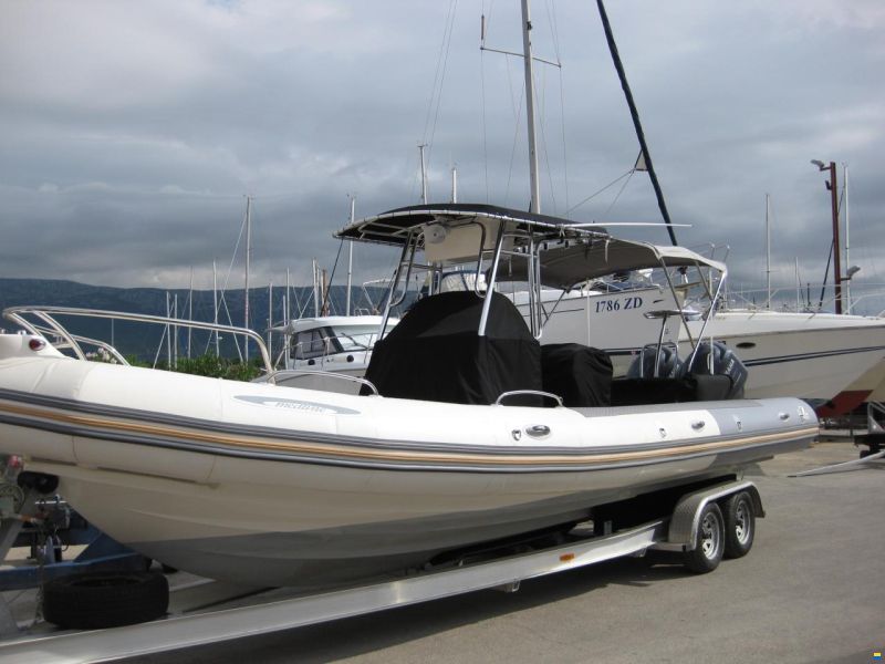 Zodiac 2009 Zodiac Medline IV 850 — Twin Yamaha