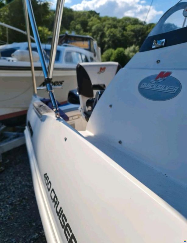 Quicksilver Cabin 460 Cruiser